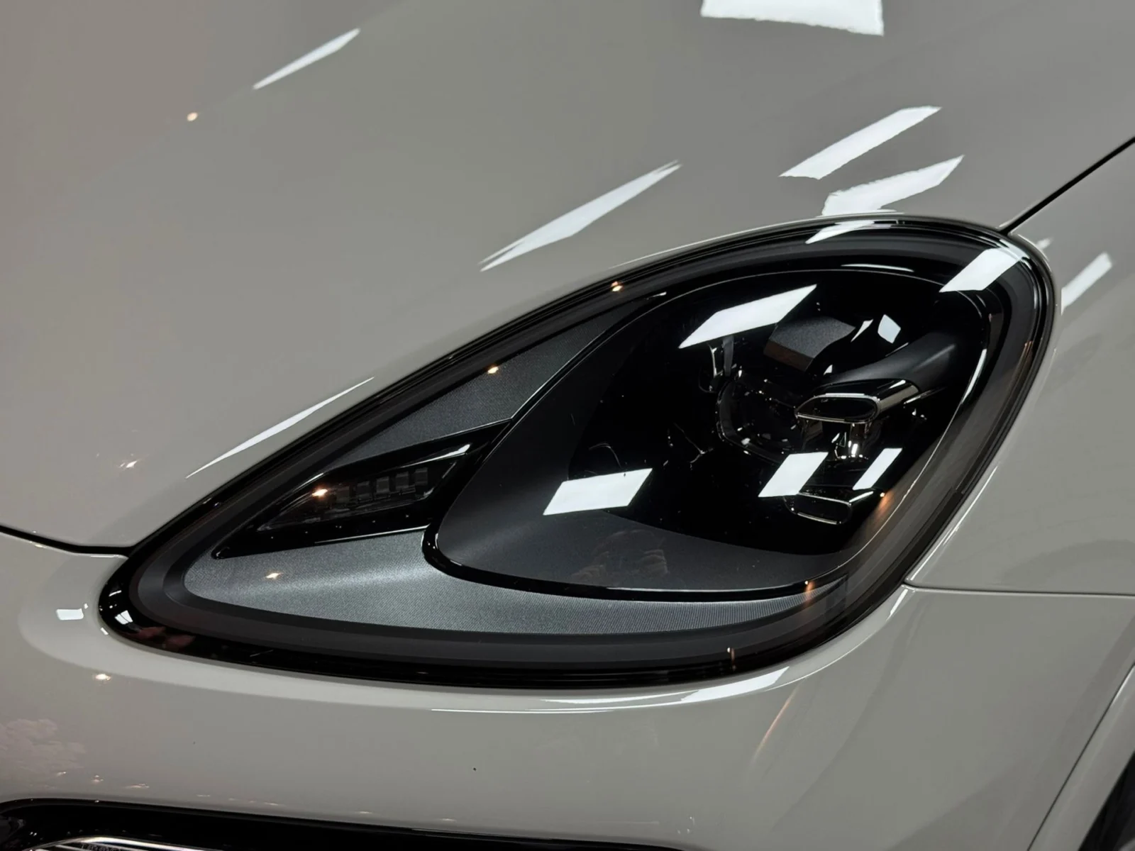 Porsche-Cayenne Coupé