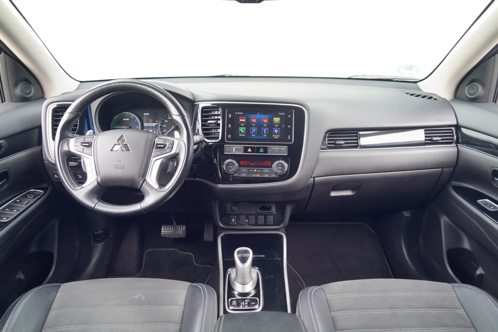 Mitsubishi-Outlander