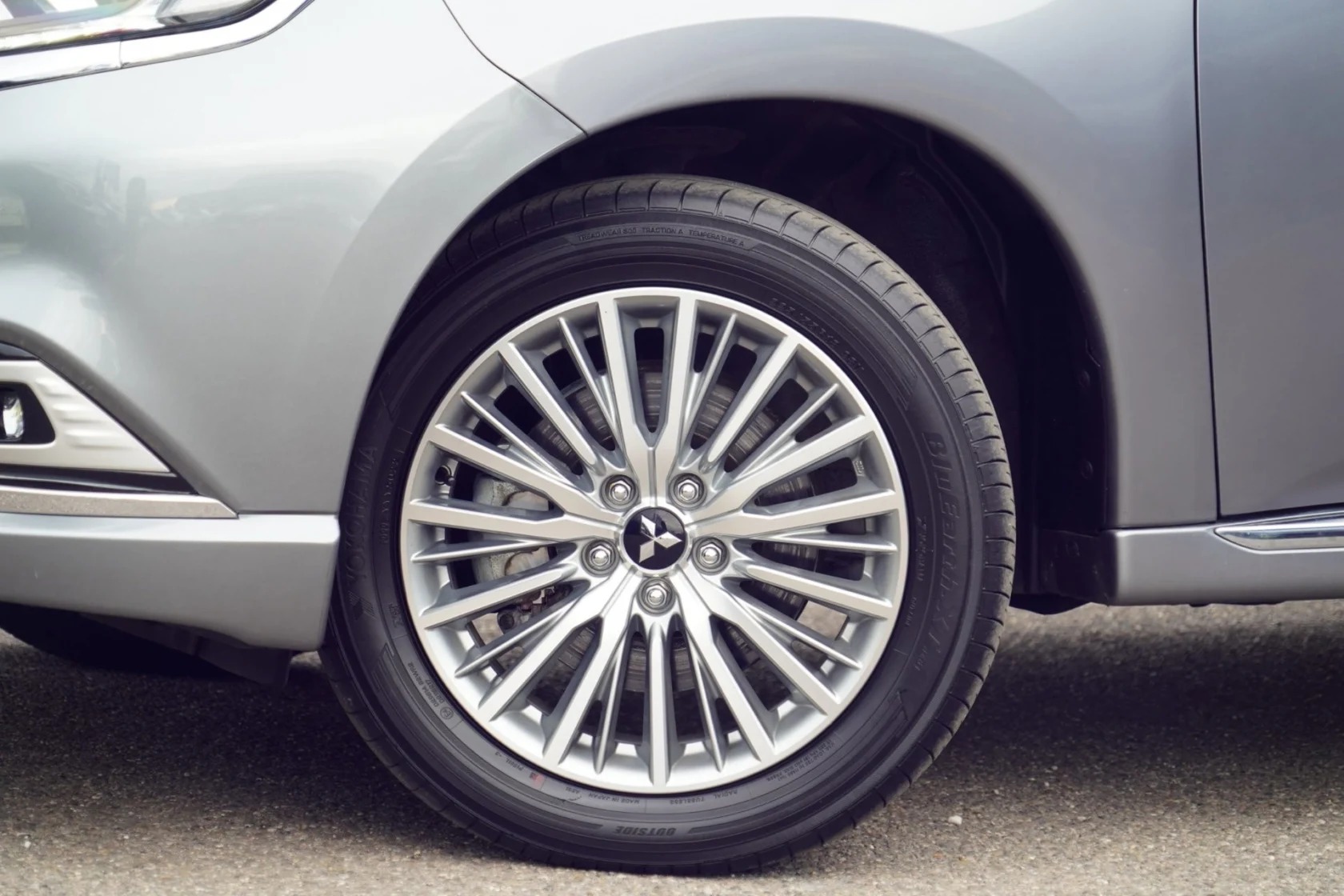 Mitsubishi-Outlander