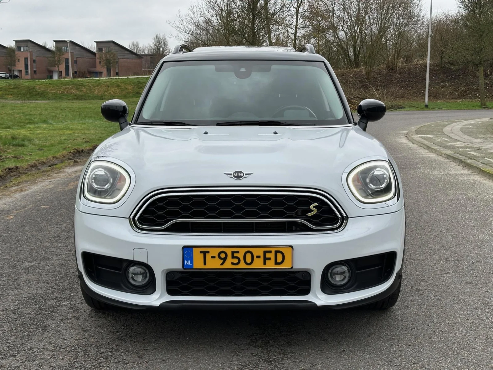 MINI-Countryman