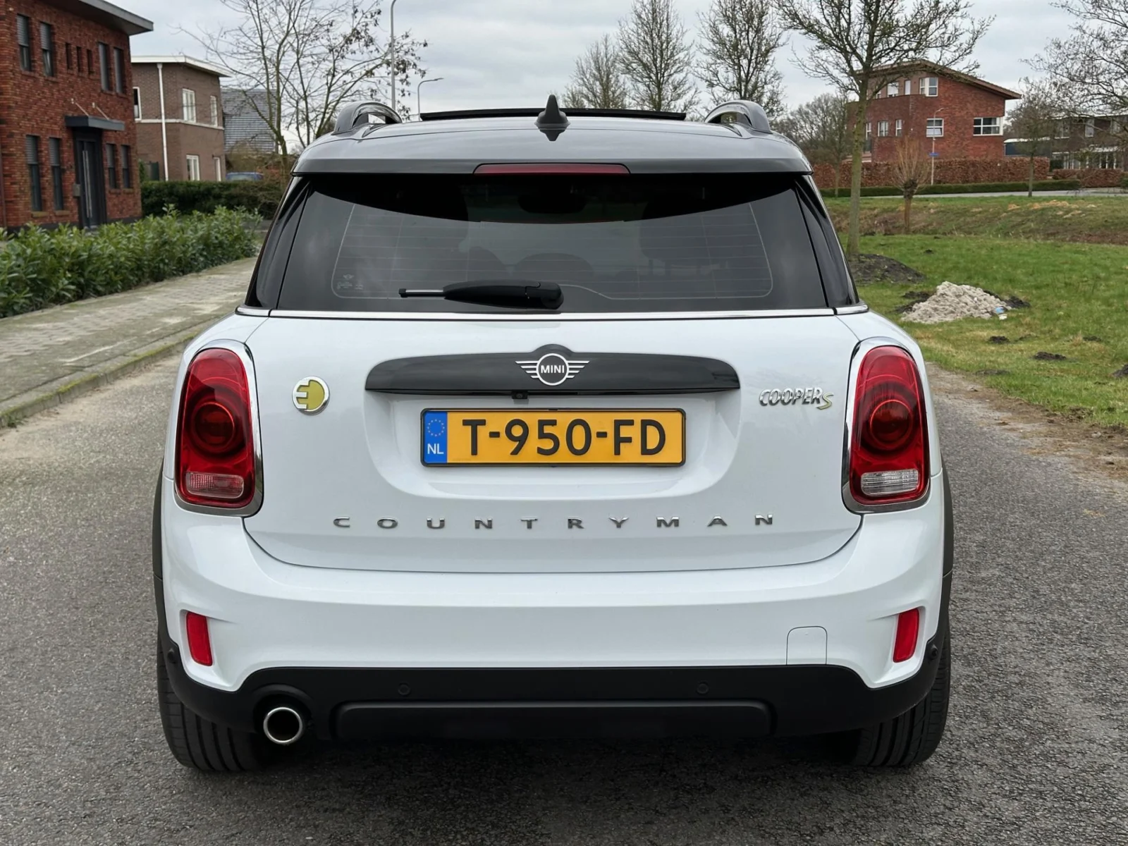 MINI-Countryman
