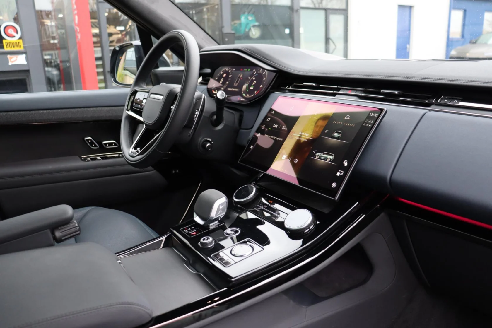 Land Rover-Range Rover Sport