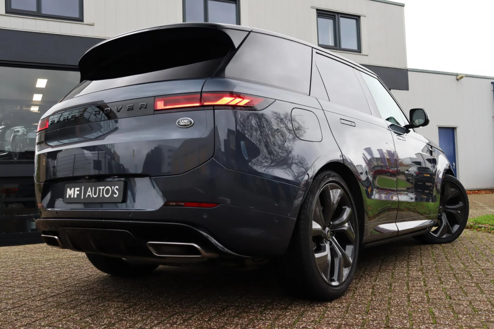 Land Rover-Range Rover Sport