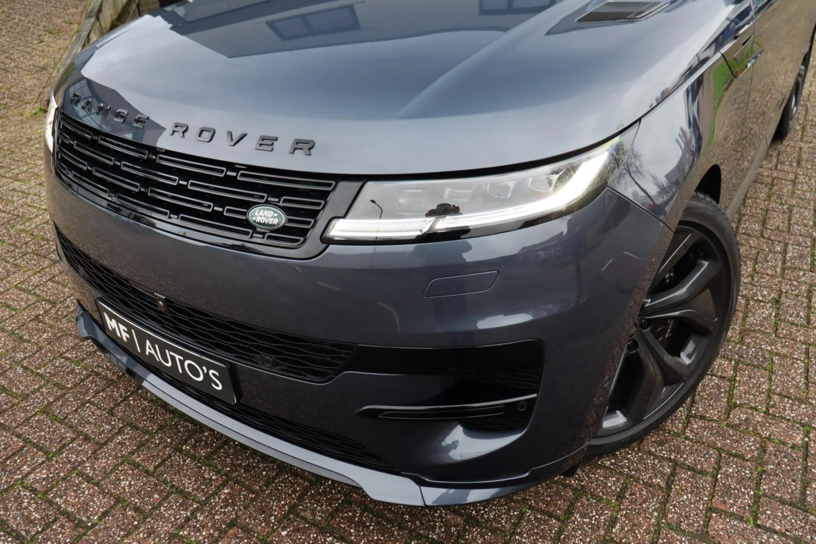 Land Rover-Range Rover Sport