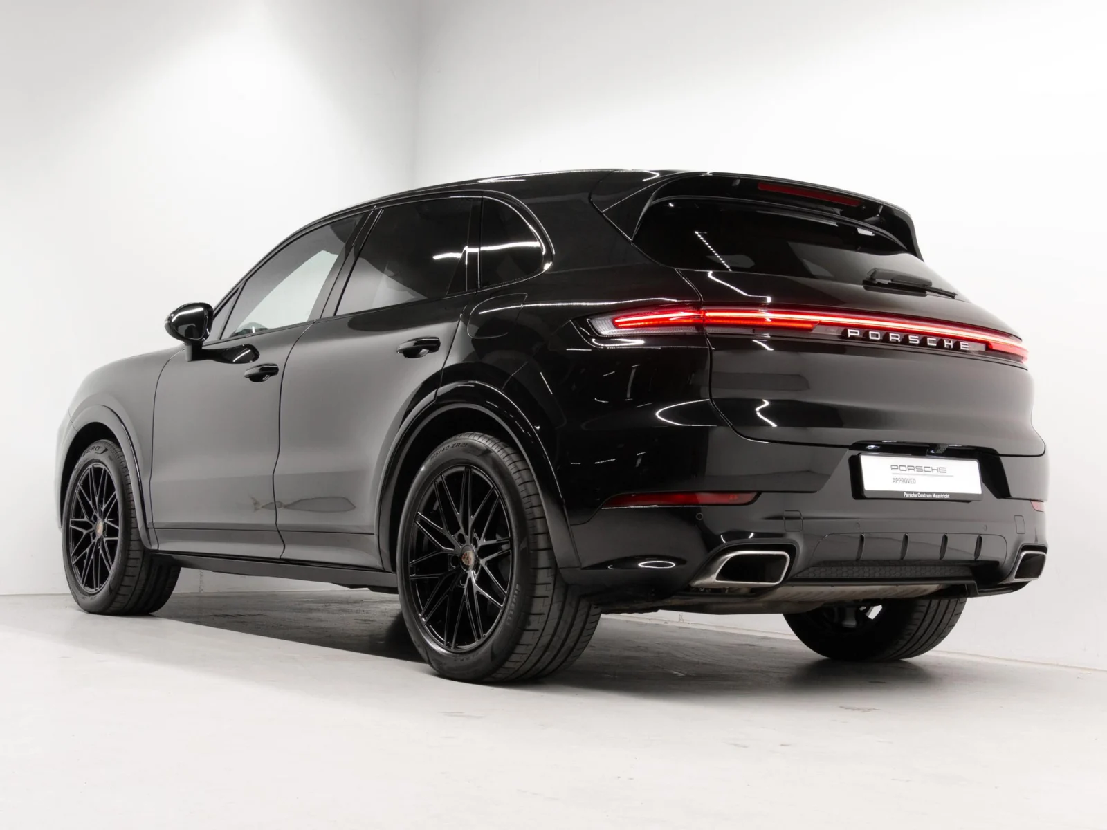 Porsche-Cayenne