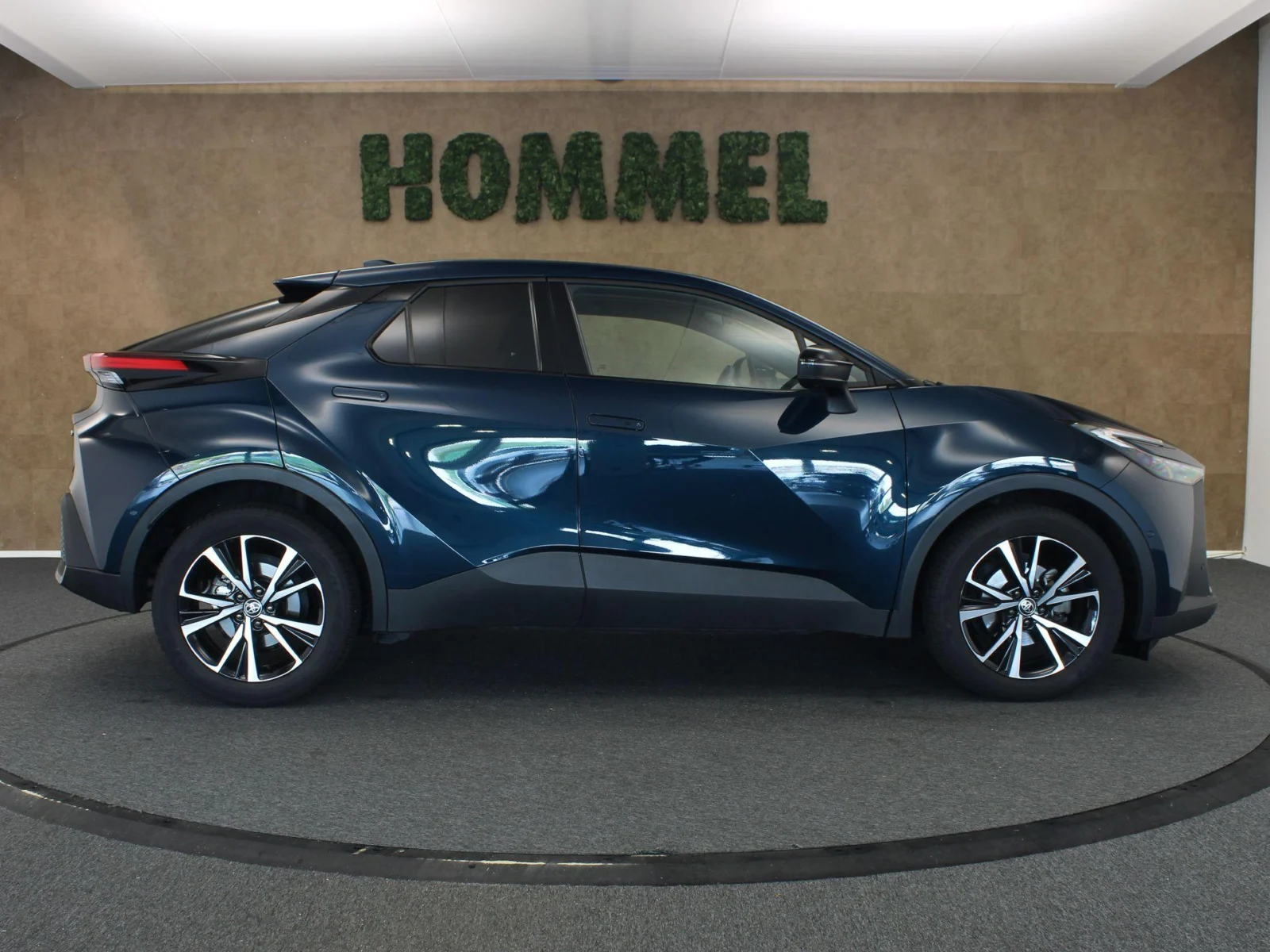 Toyota-C-HR