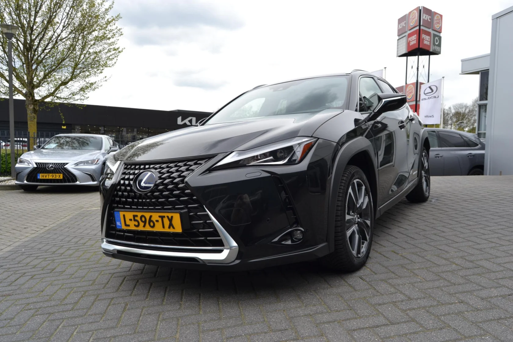 Lexus-UX