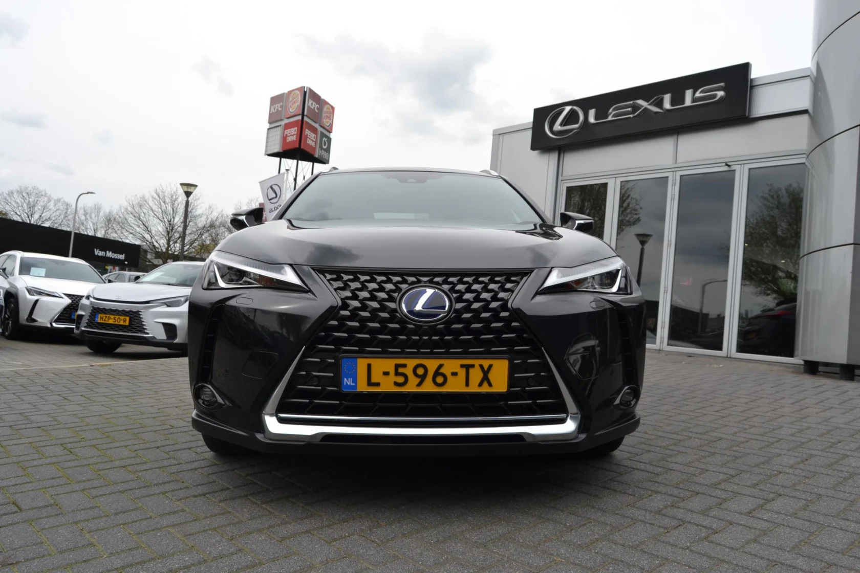 Lexus-UX