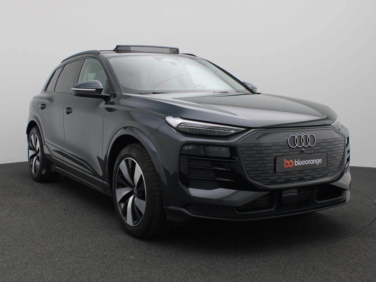 Audi-Q6 e-tron