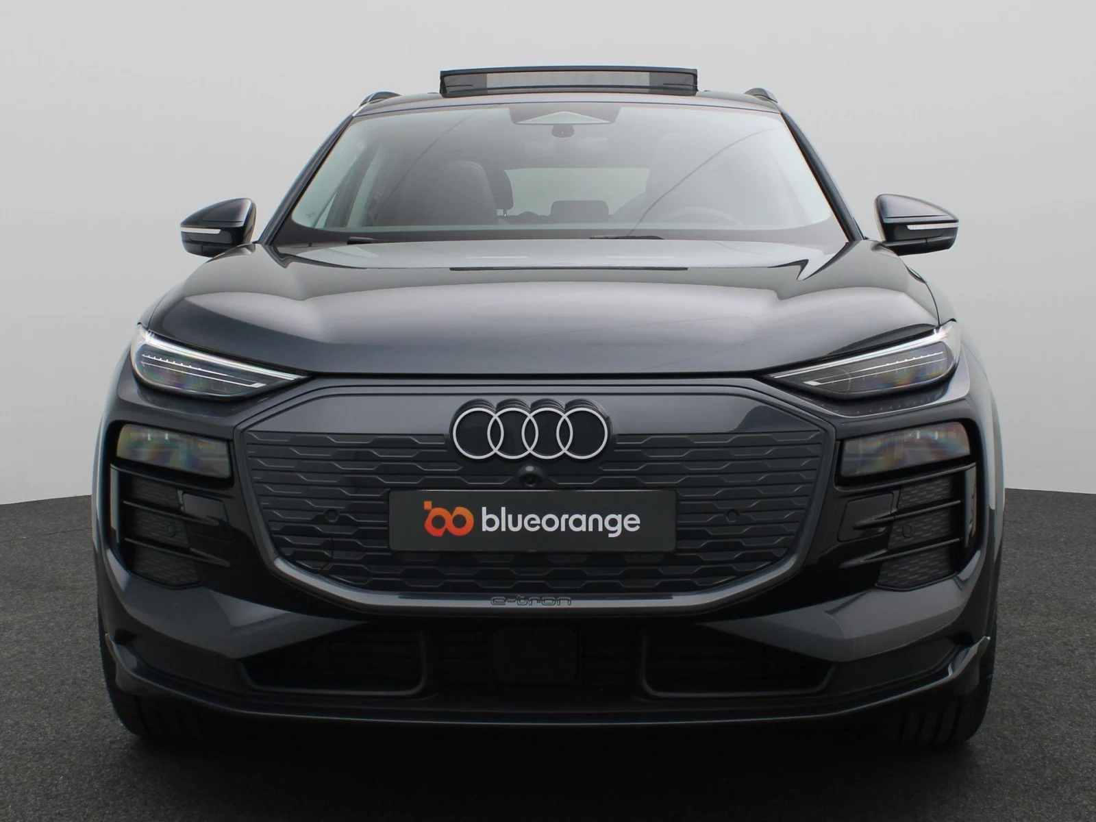 Audi-Q6 e-tron