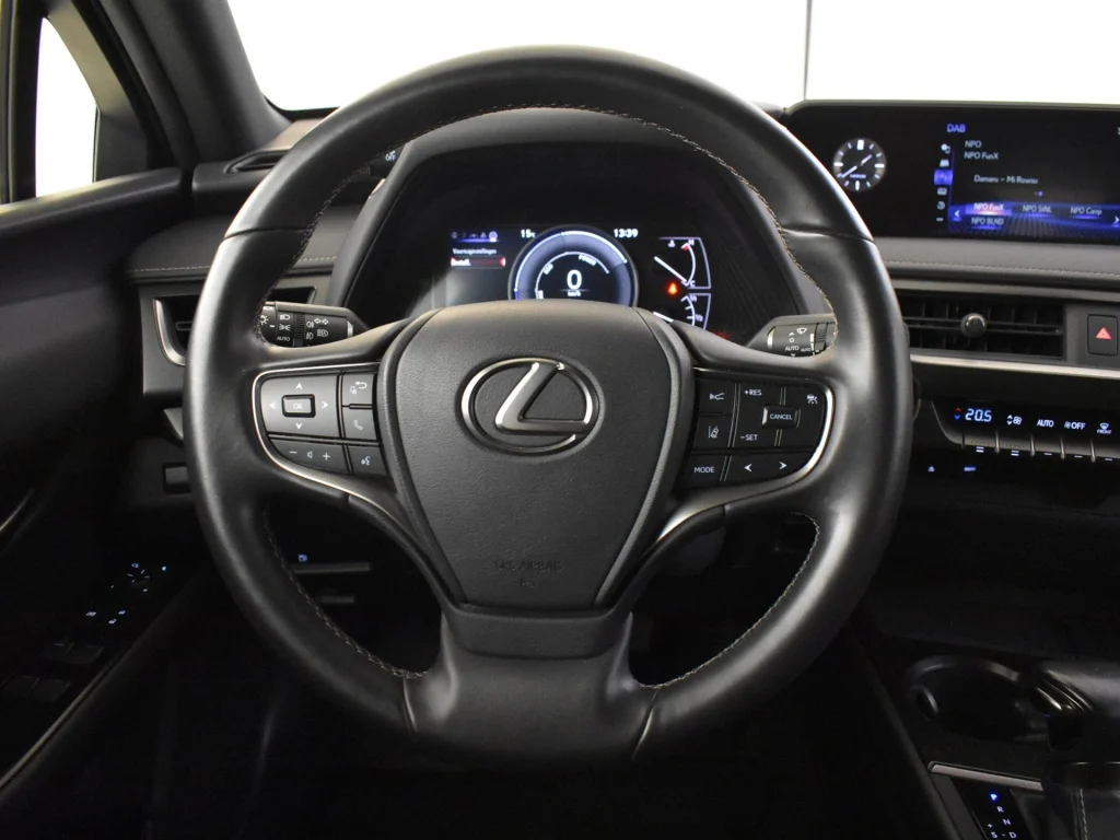 Lexus-UX
