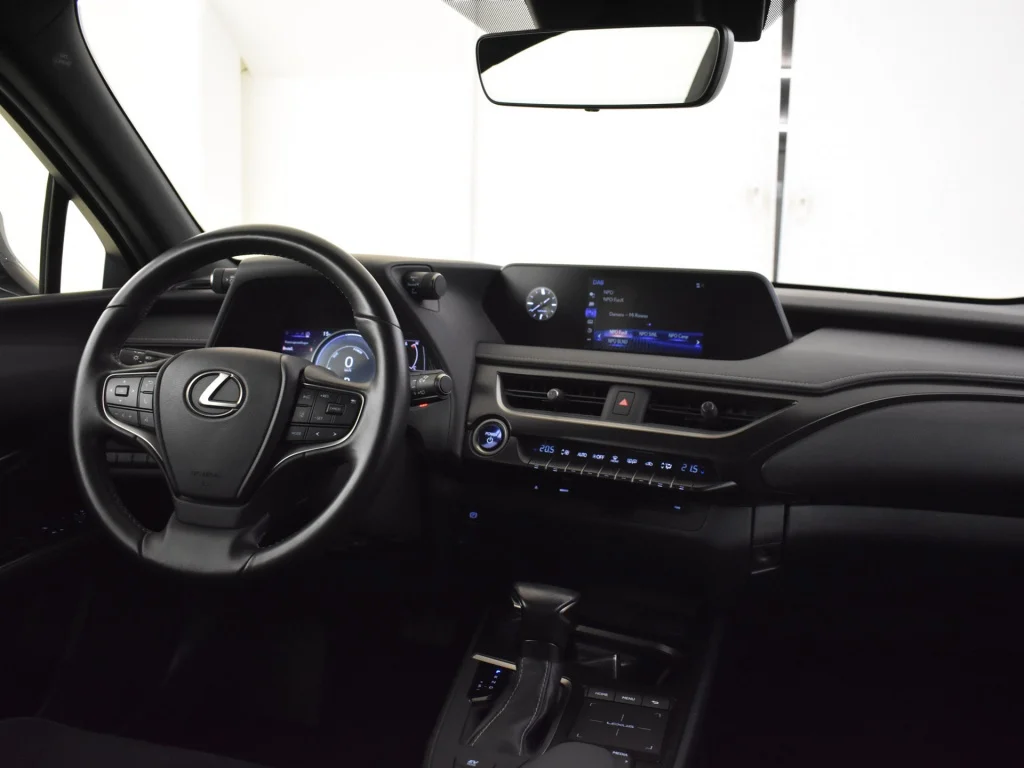 Lexus-UX