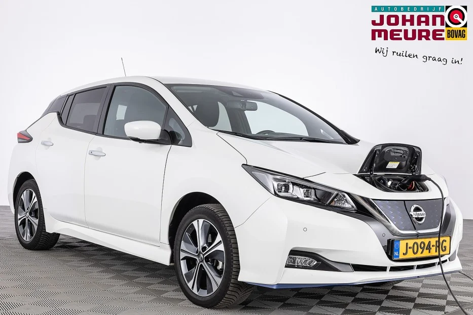 Nissan-Leaf