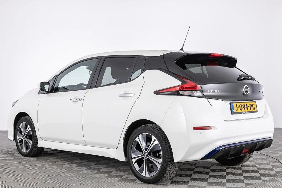 Nissan-Leaf