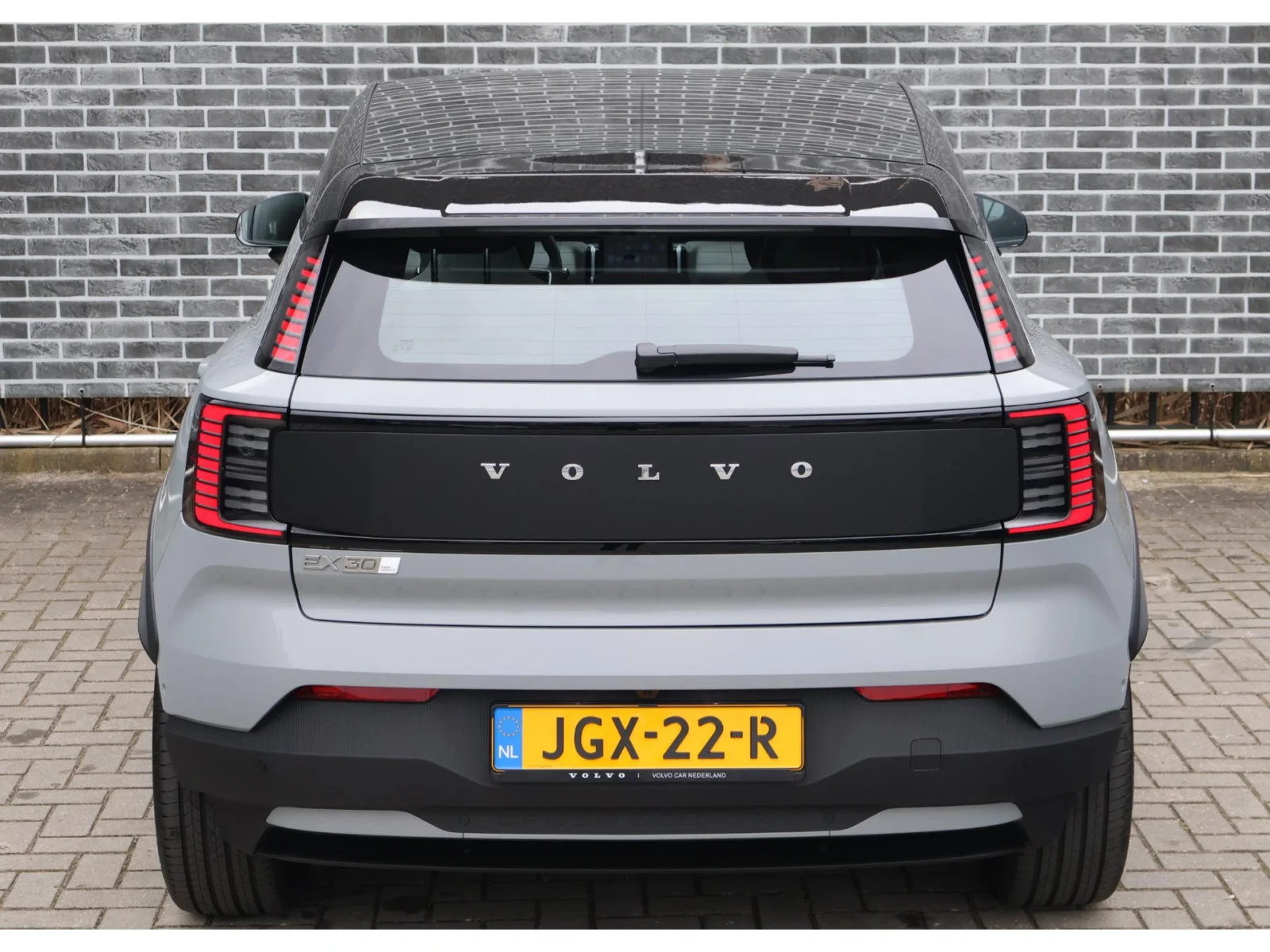 Volvo-EX30 Cross Country