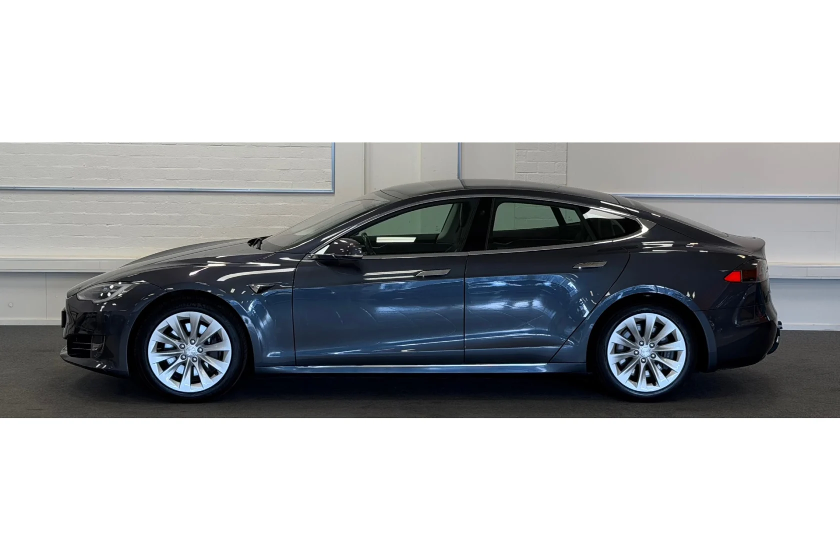 Tesla-Model S