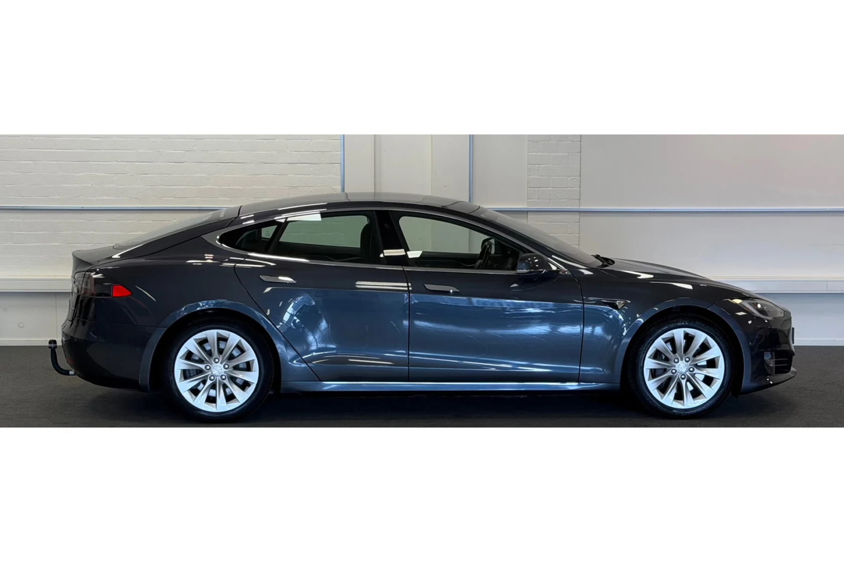 Tesla-Model S
