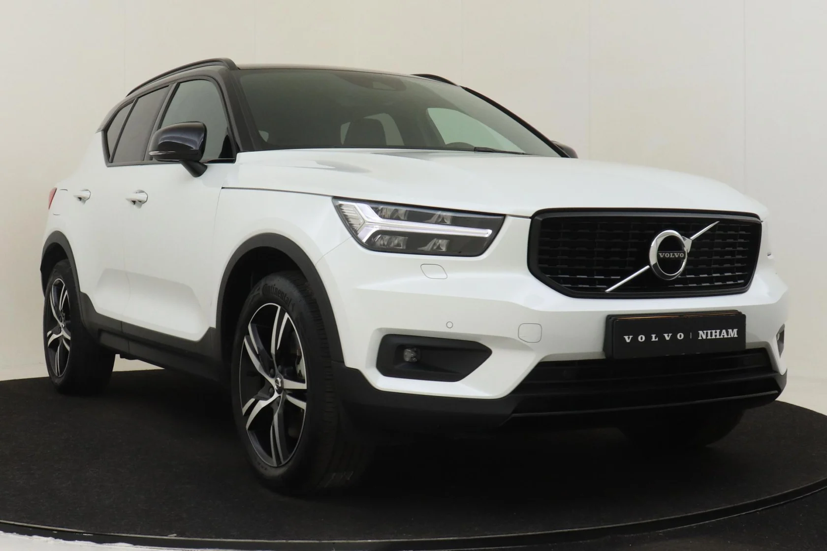 Volvo-XC40