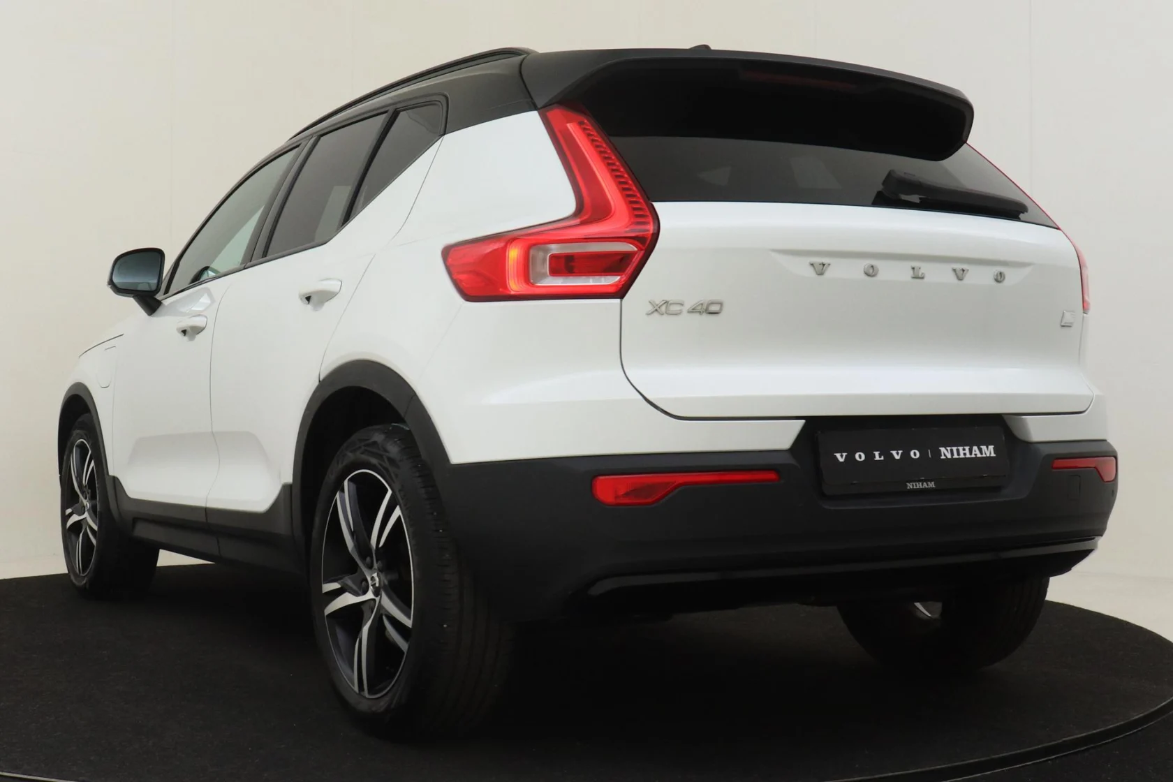 Volvo-XC40