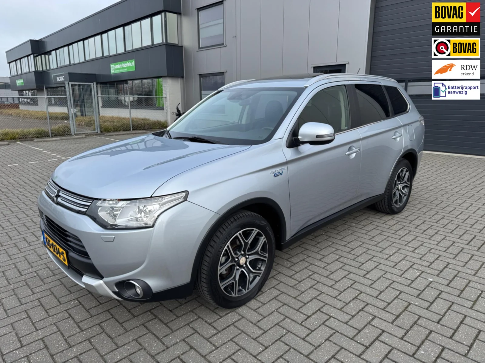 Mitsubishi-Outlander