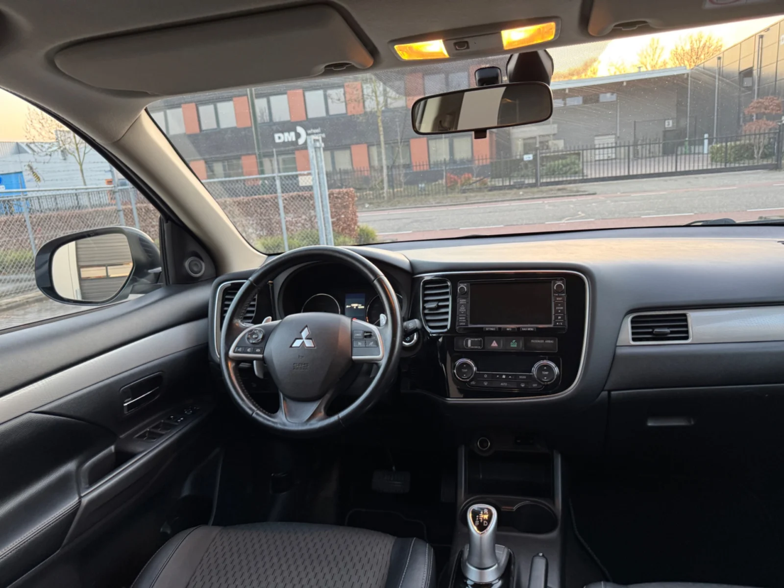 Mitsubishi-Outlander