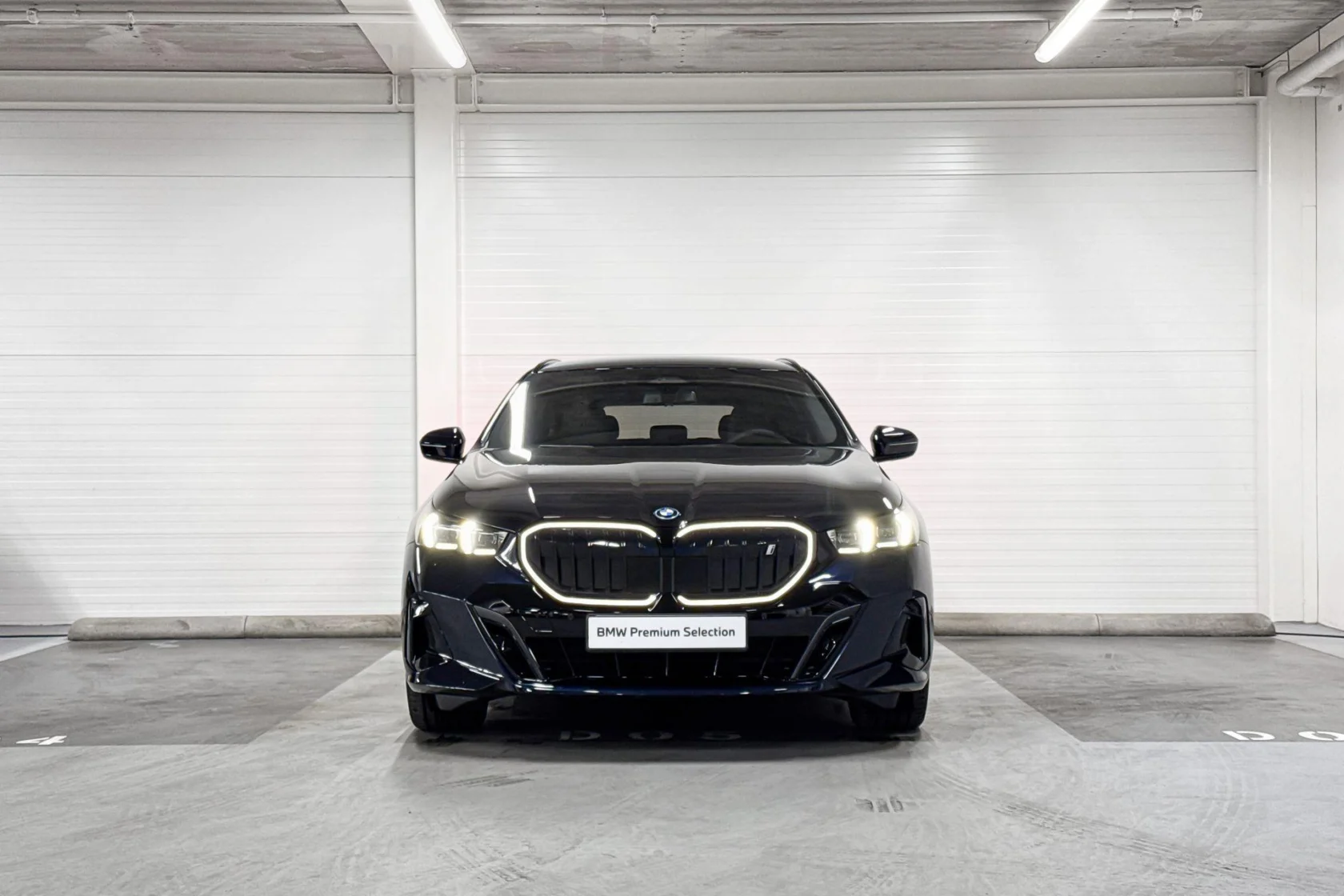 BMW-i5
