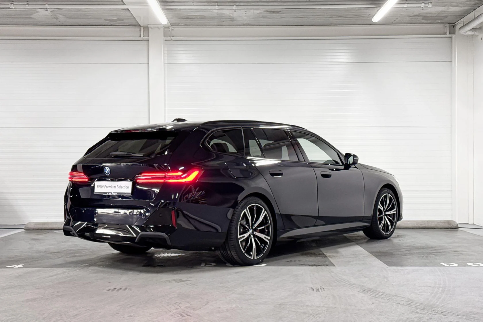 BMW-i5