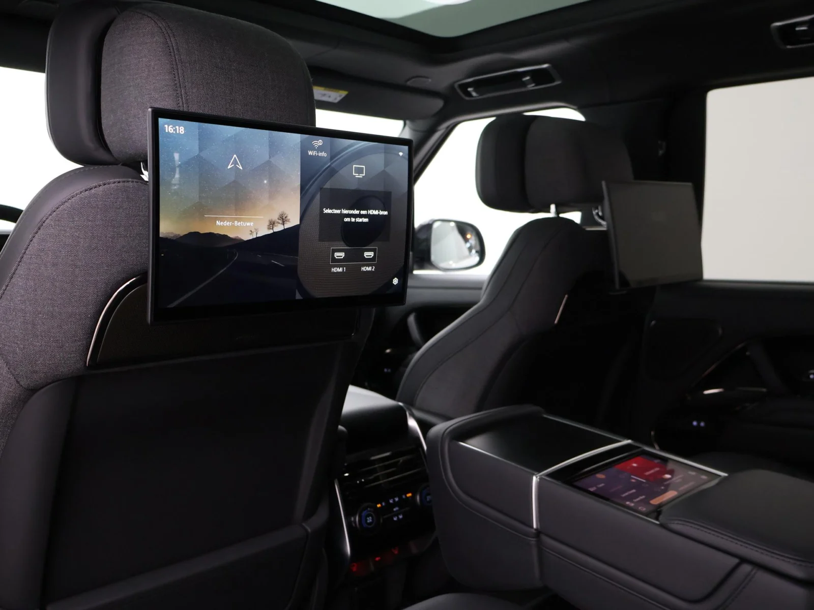 Land Rover-Range Rover