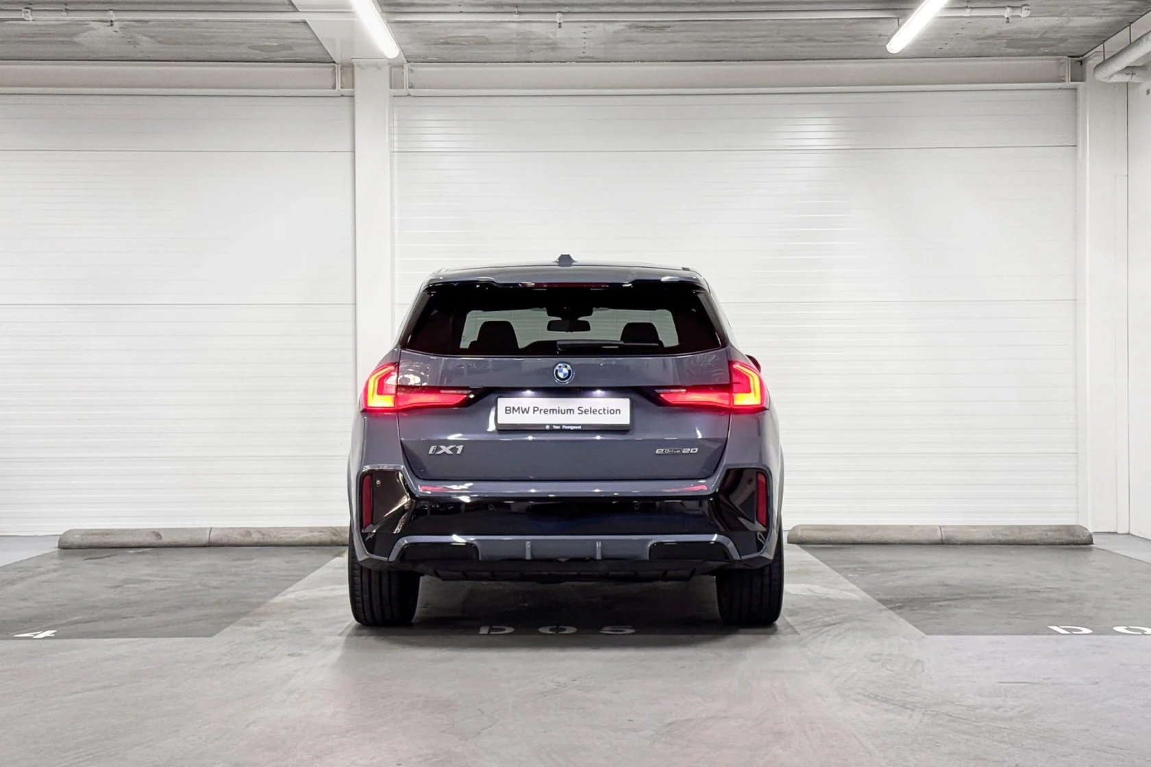 BMW-iX1