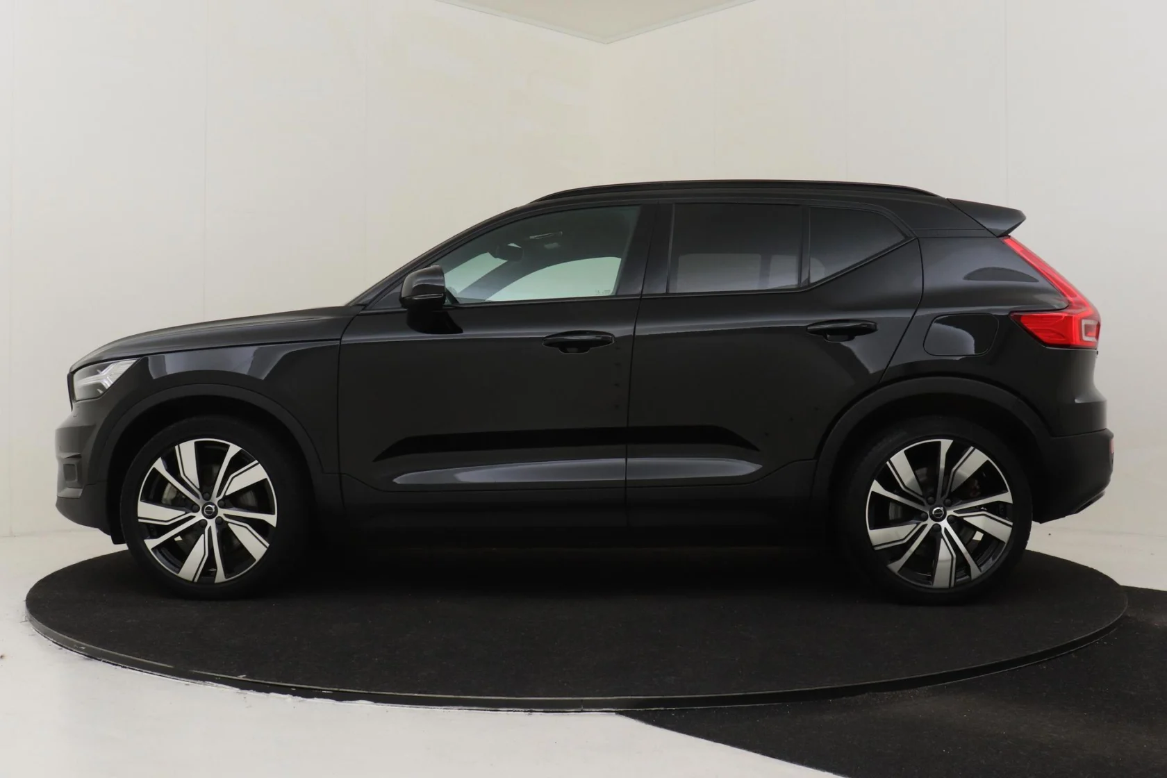 Volvo-XC40