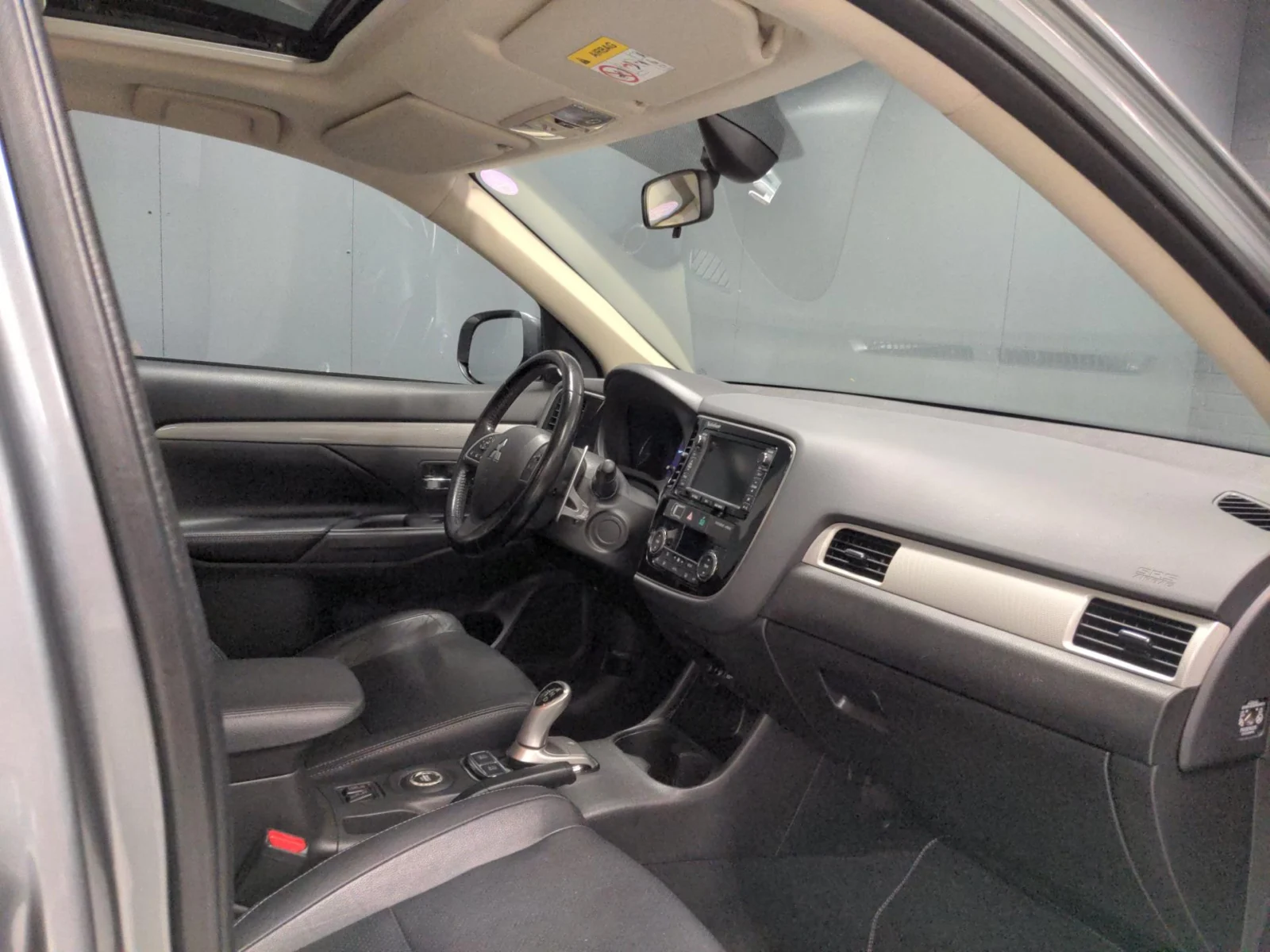 Mitsubishi-Outlander