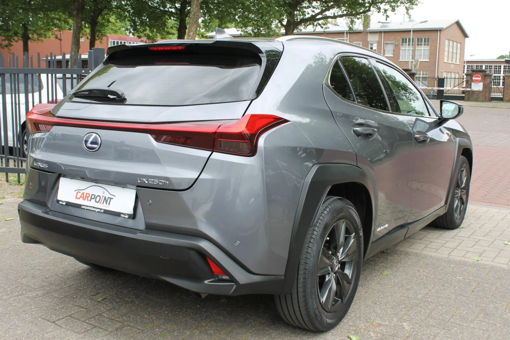 Lexus-UX