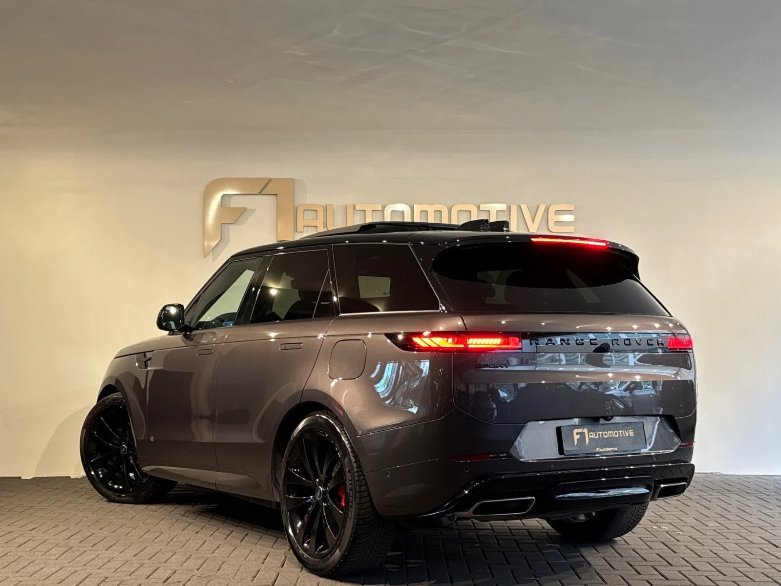 Land Rover-Range Rover Sport