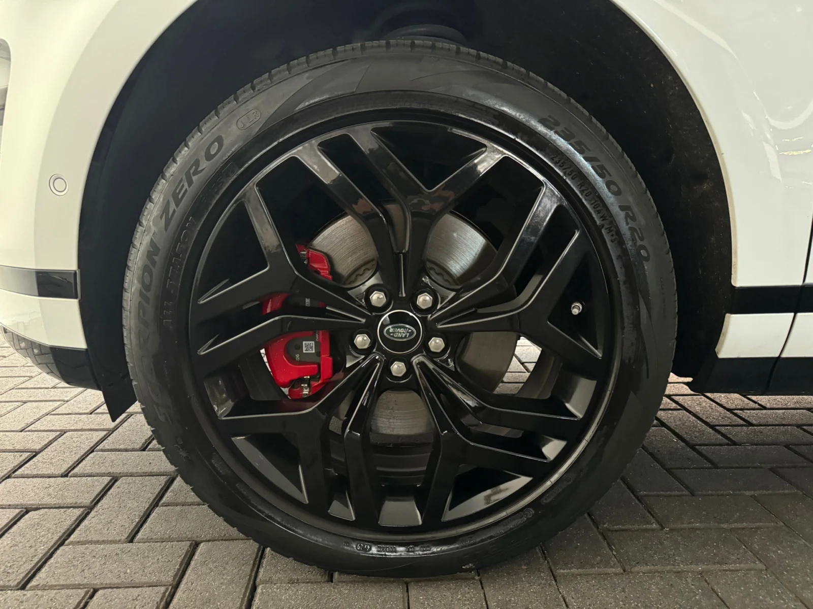 Land Rover-Range Rover Evoque