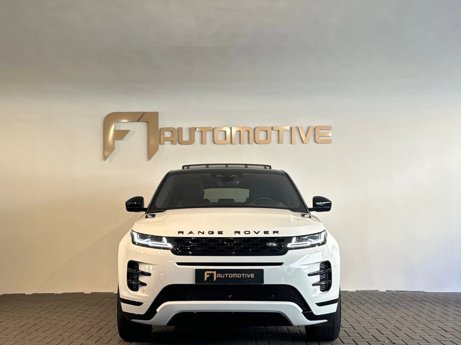 Land Rover-Range Rover Evoque