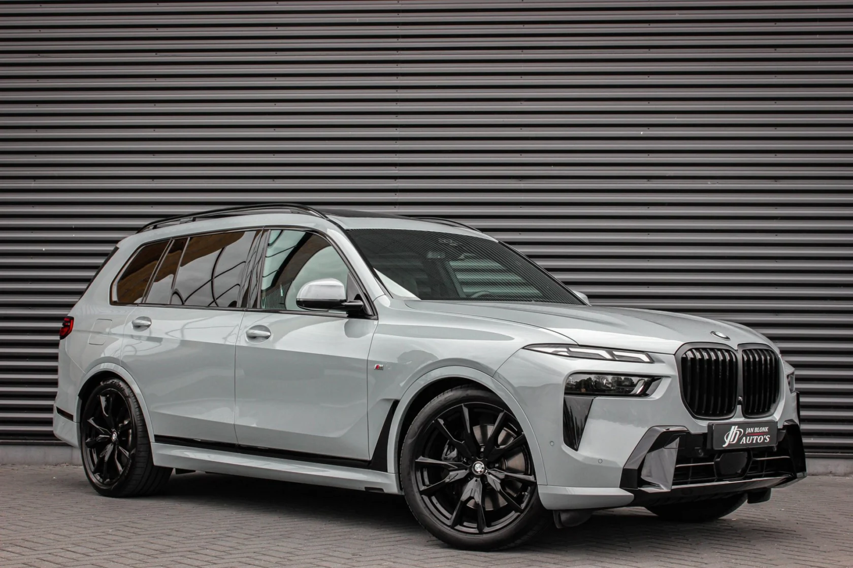 BMW-X7