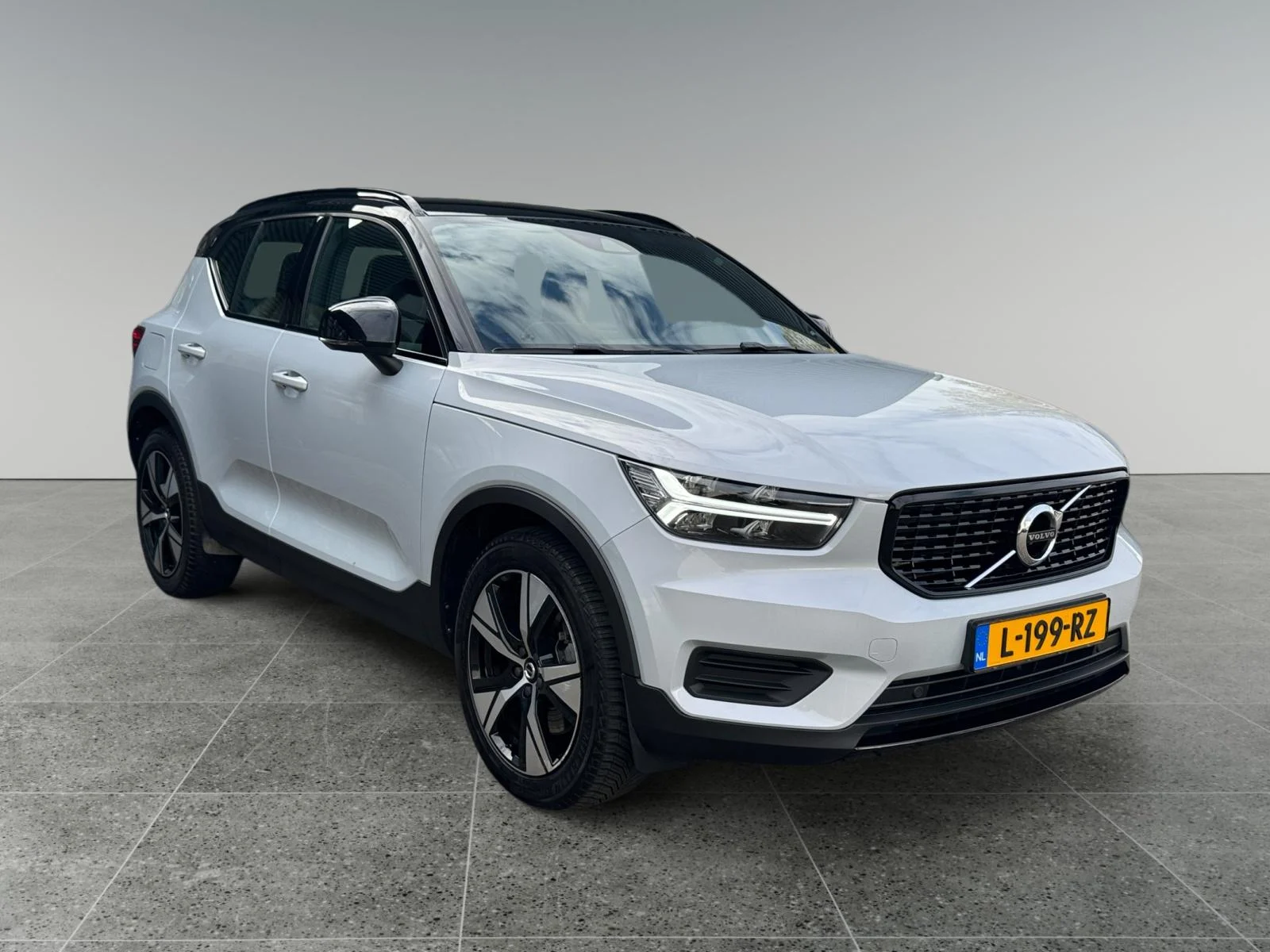 Volvo-XC40