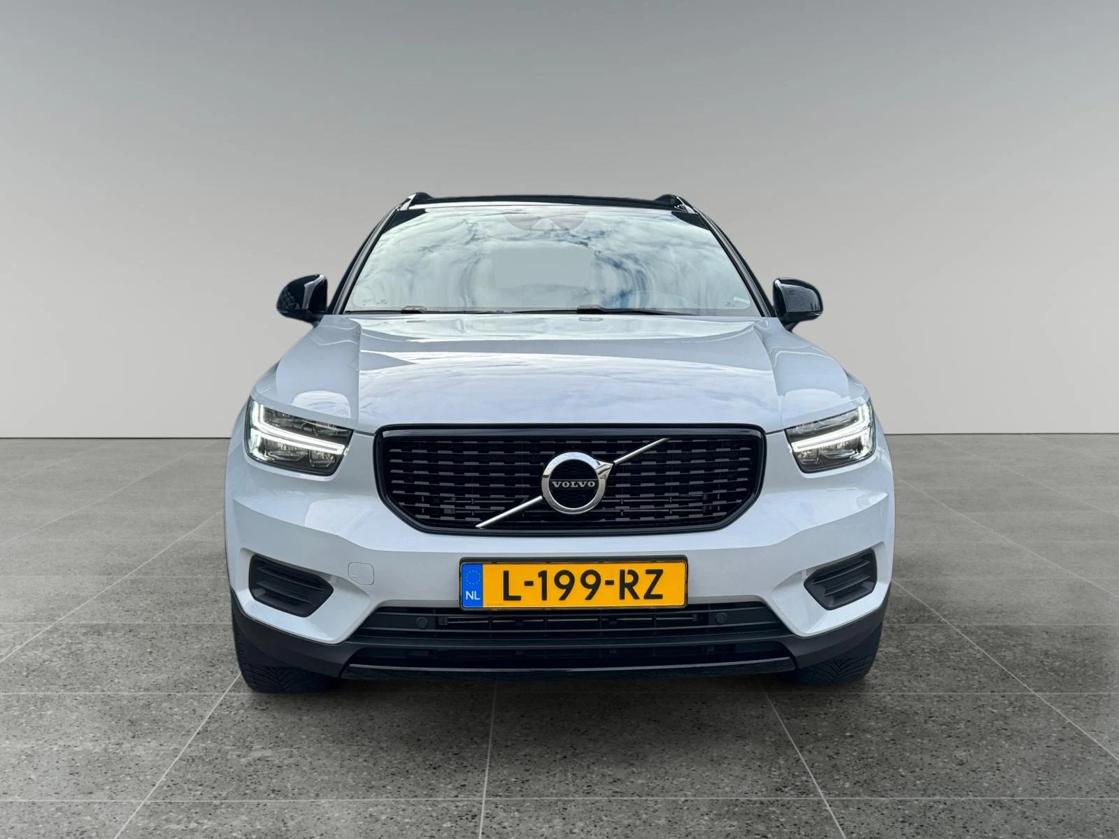 Volvo-XC40