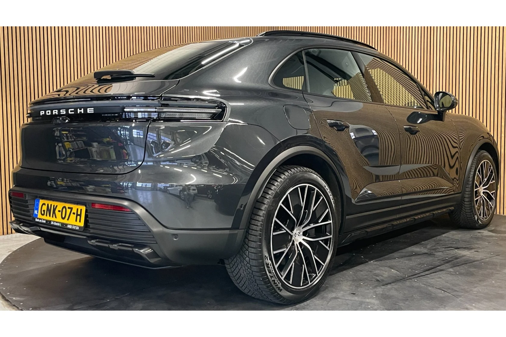 Porsche-Macan
