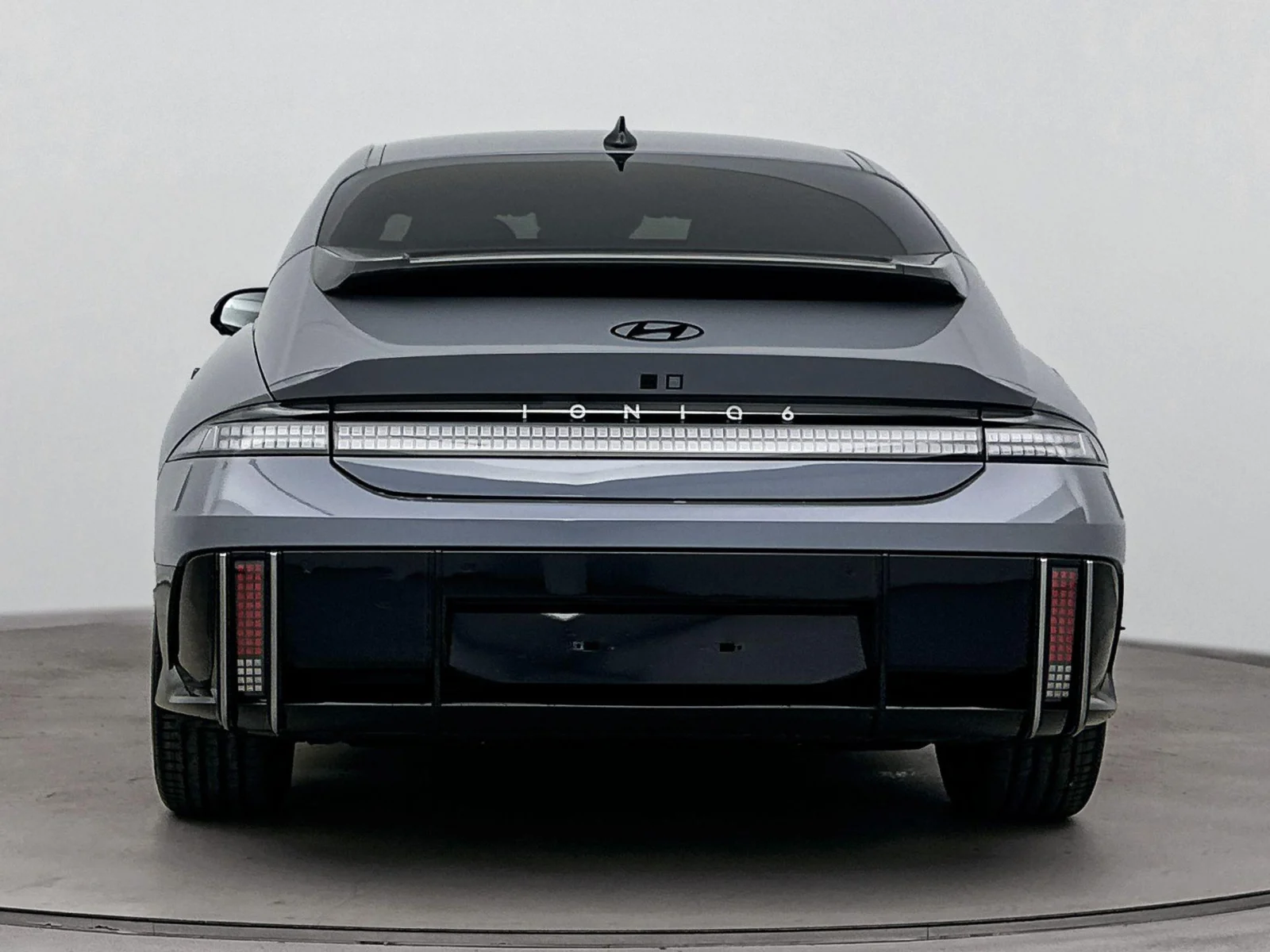 Hyundai-Ioniq 6