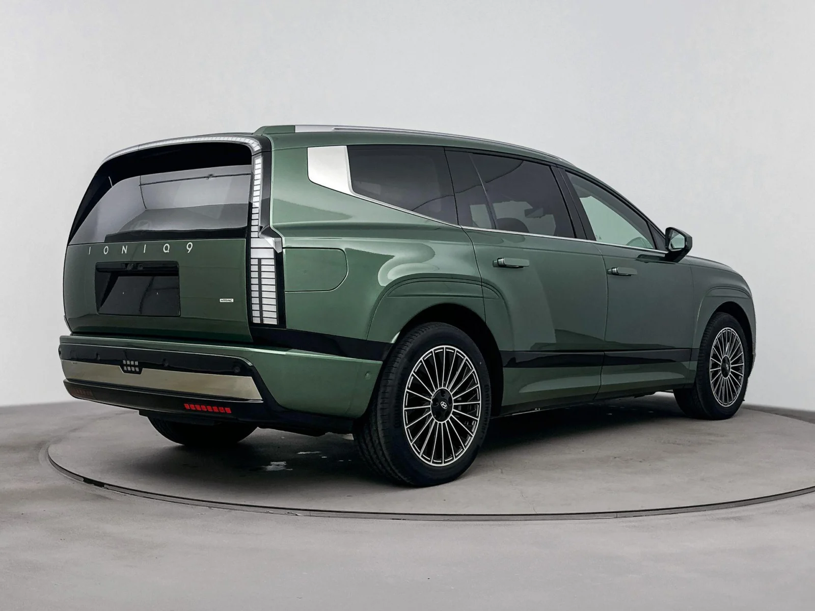 Hyundai-Ioniq 9