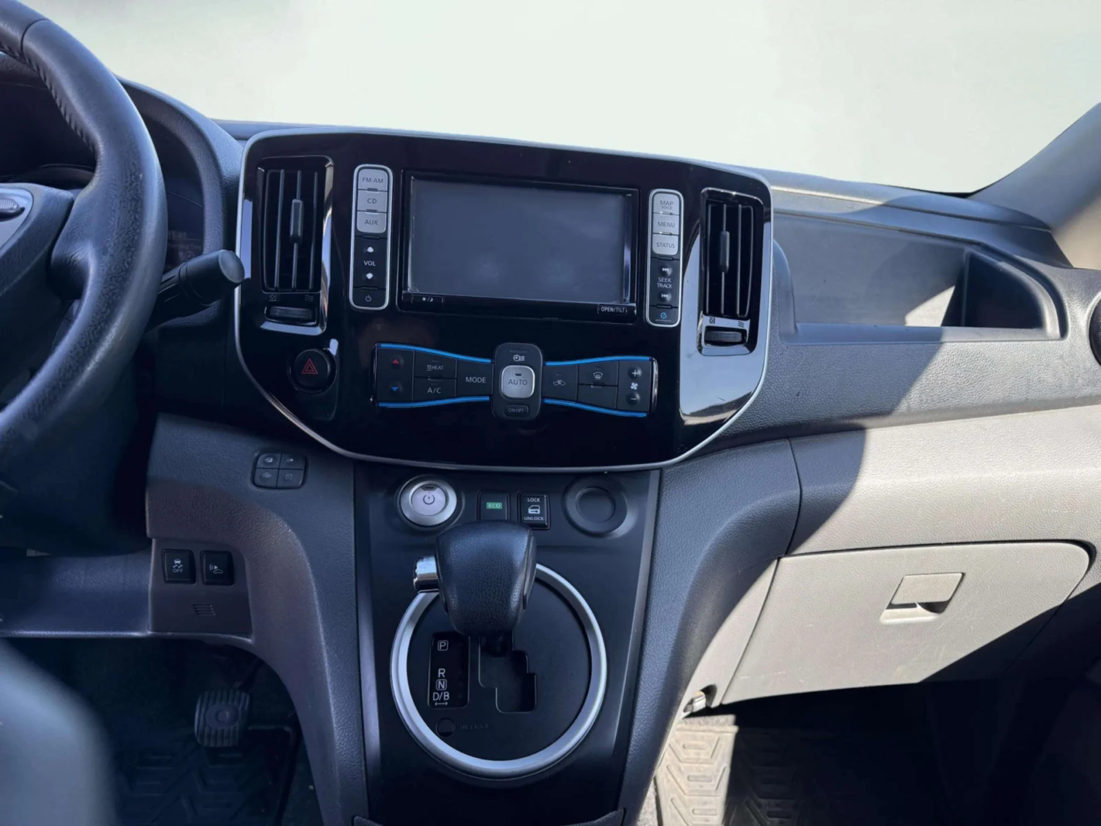 Nissan-NV200