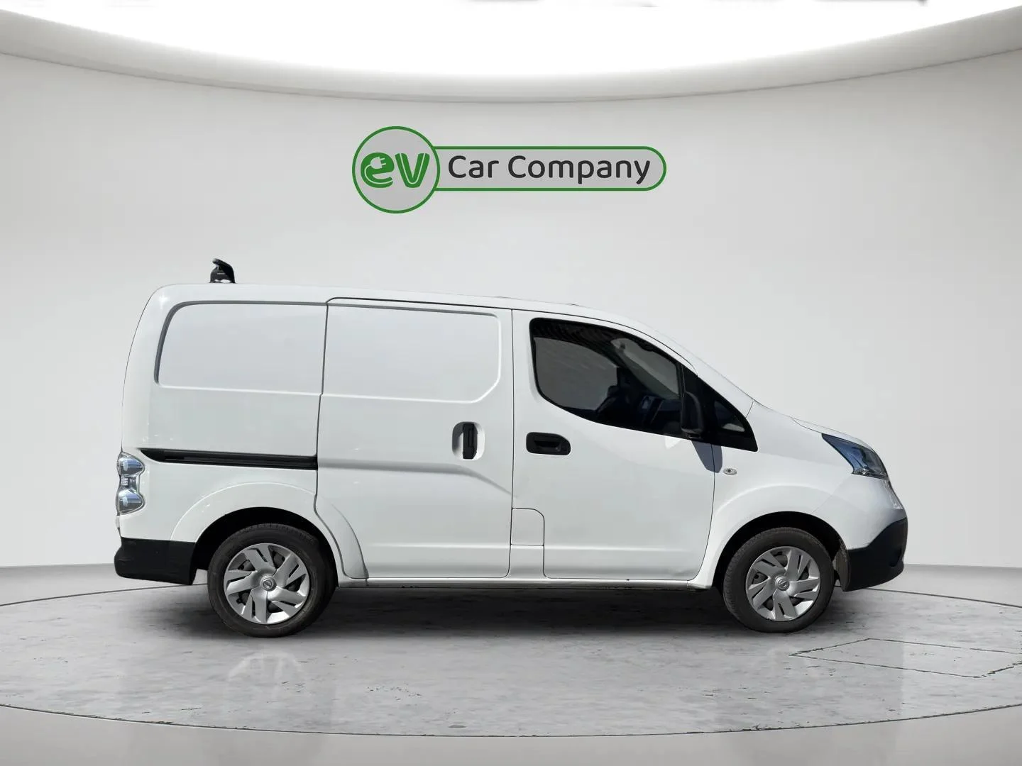 Nissan-NV200
