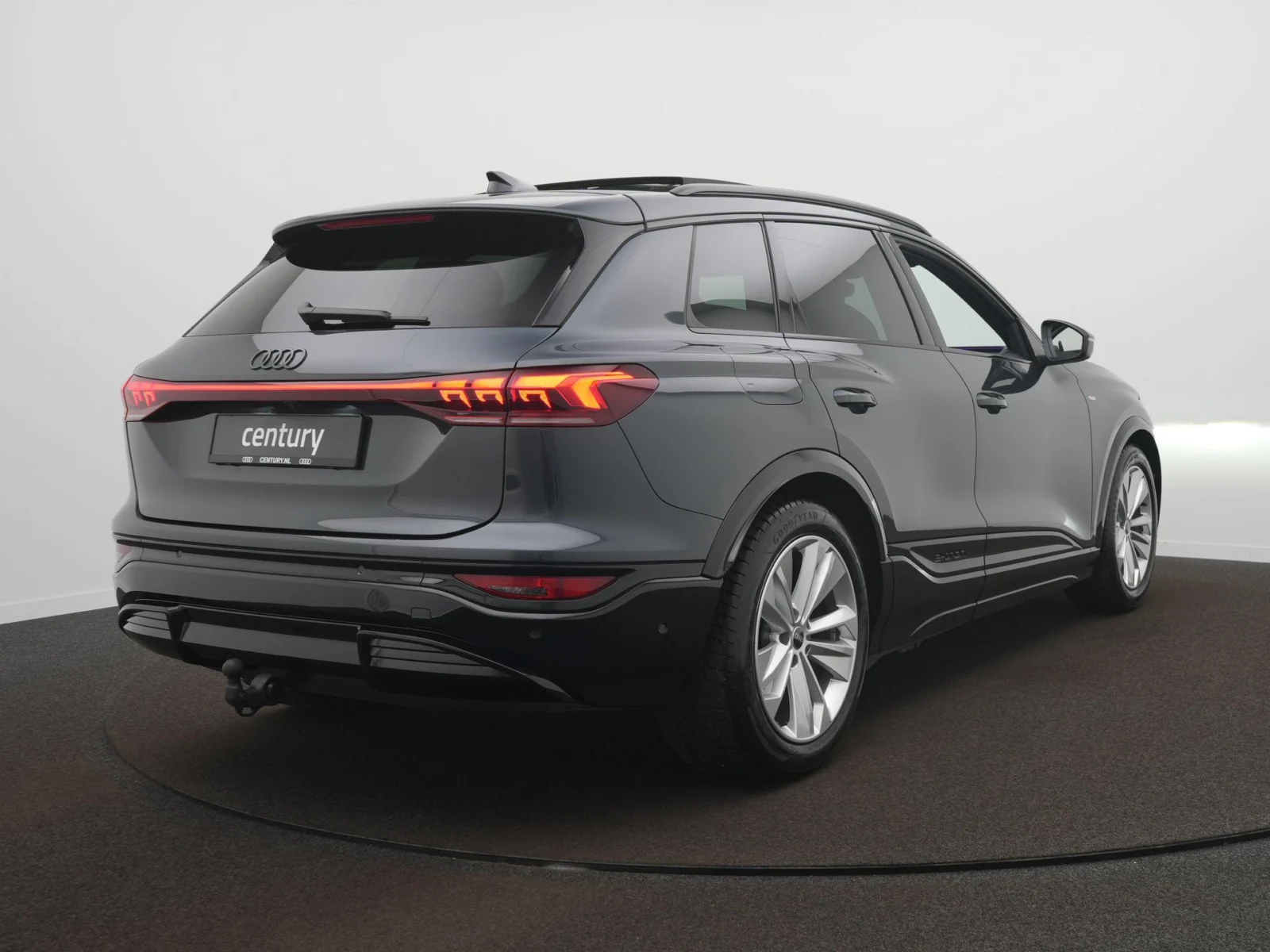 Audi-Q6 e-tron
