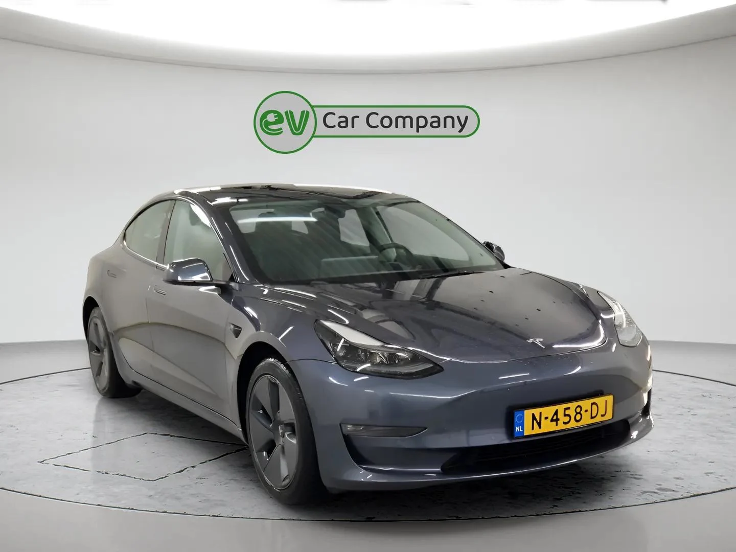 Tesla-Model 3