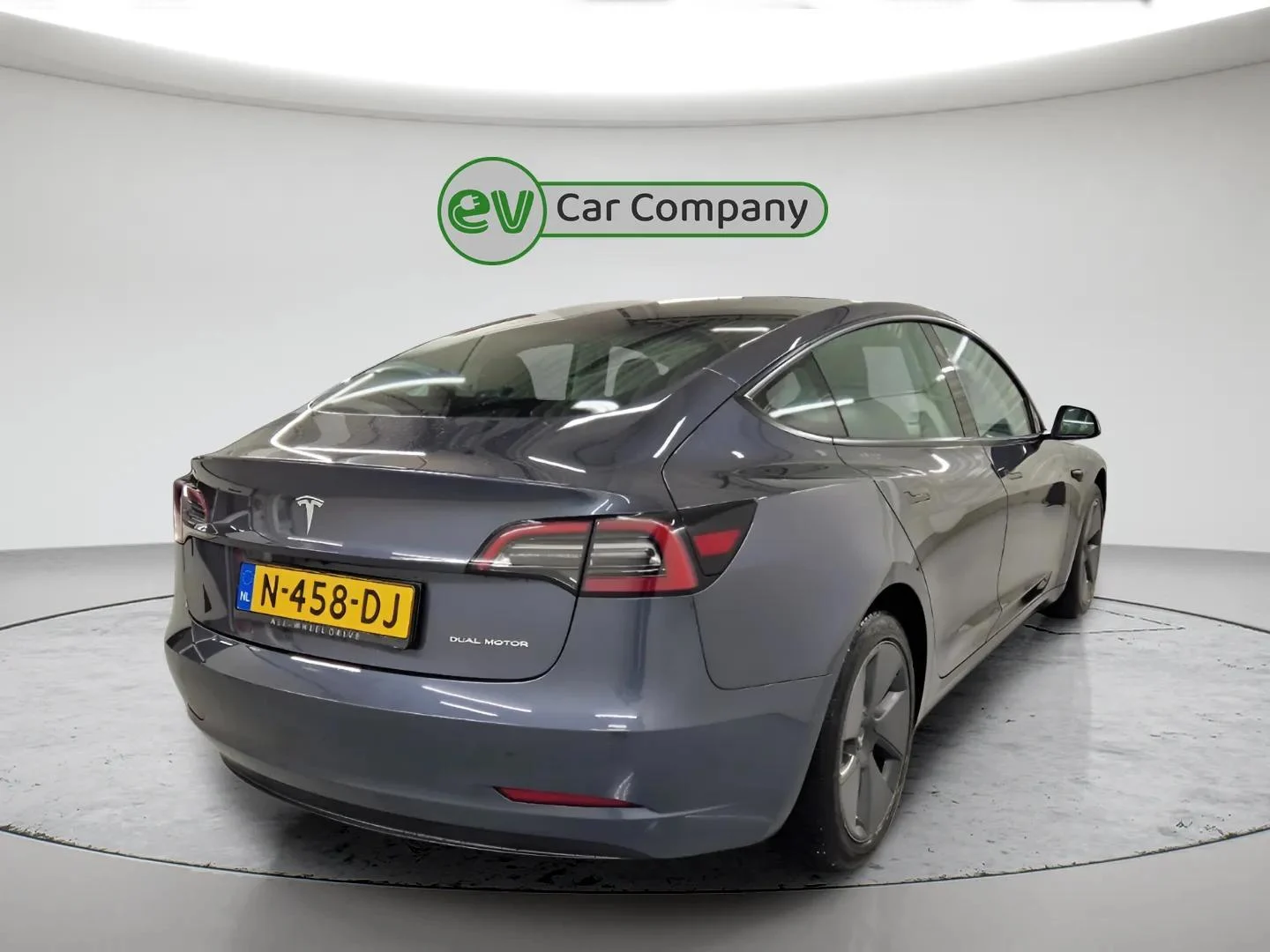 Tesla-Model 3