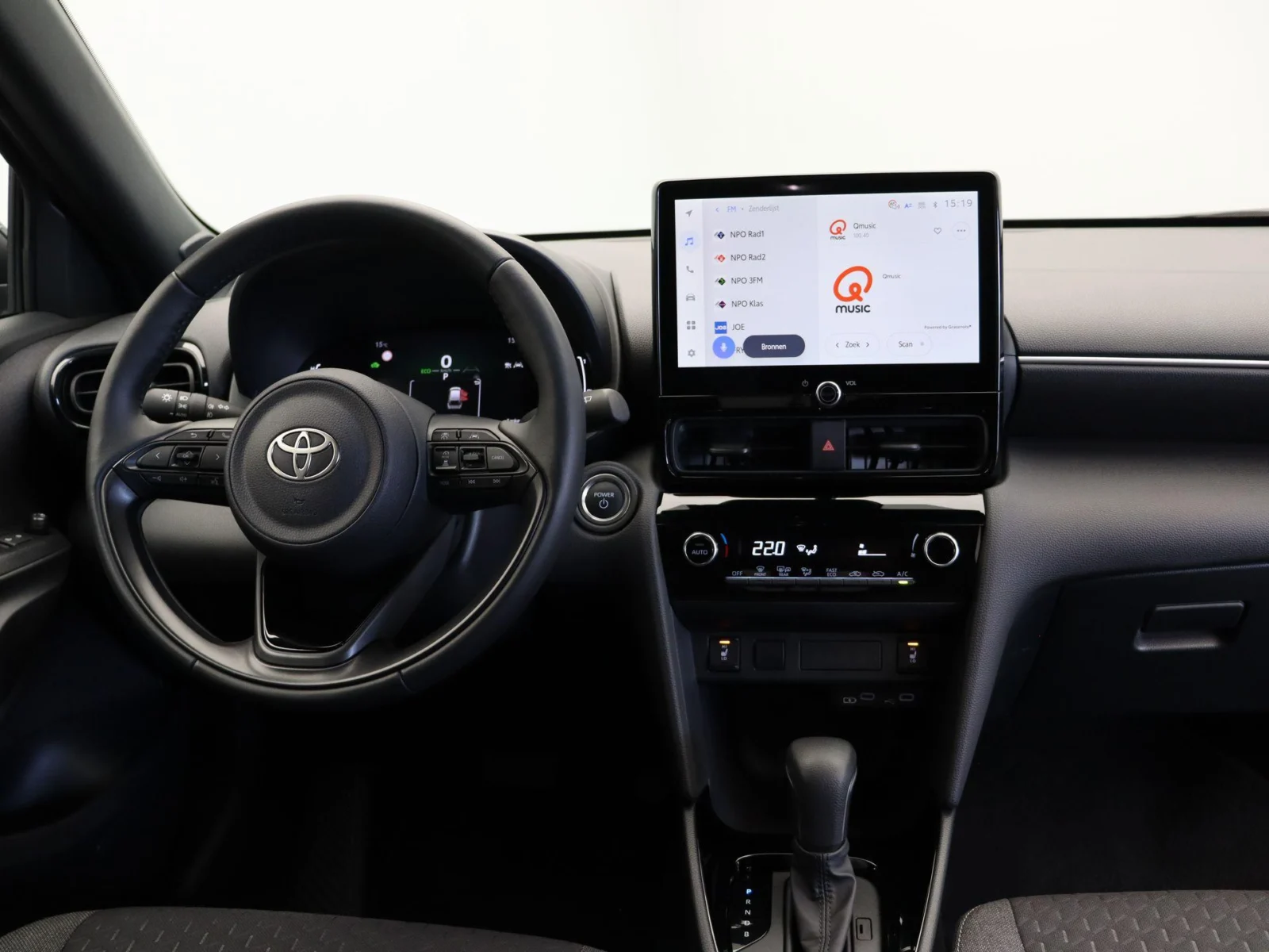 Toyota-Yaris Cross
