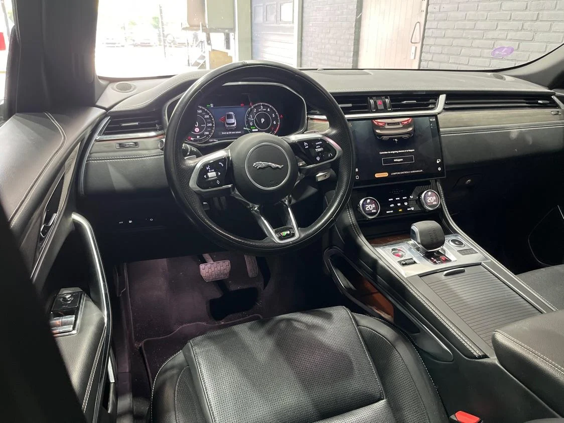 Jaguar-F-Pace