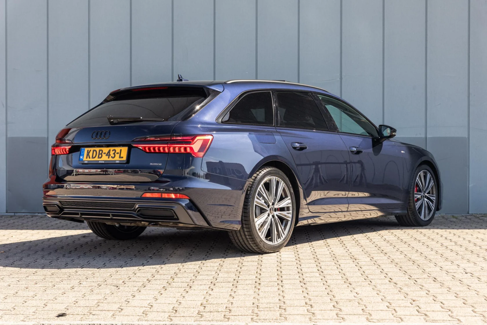 Audi-A6