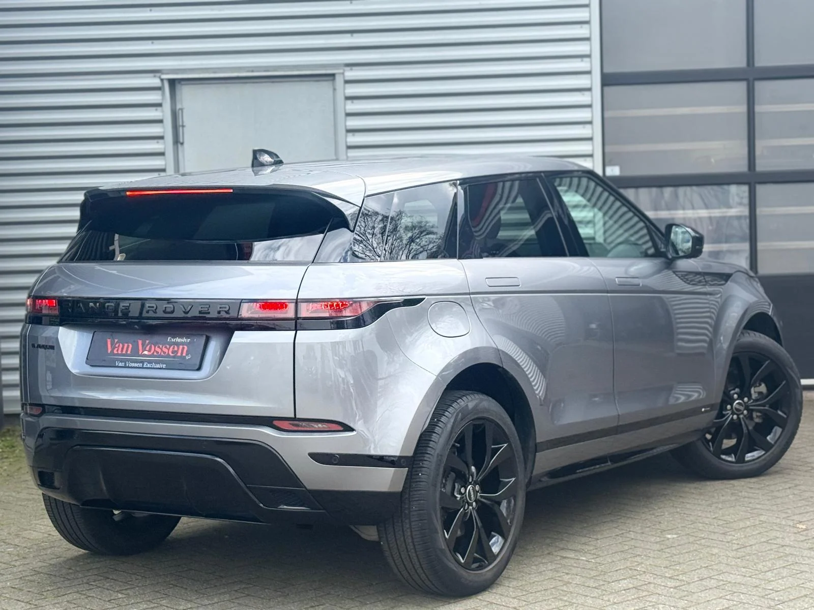 Land Rover-Range Rover Evoque